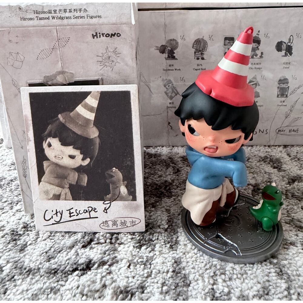 Pop Mart Hirono Tamed Wildgrass Series - City Escape